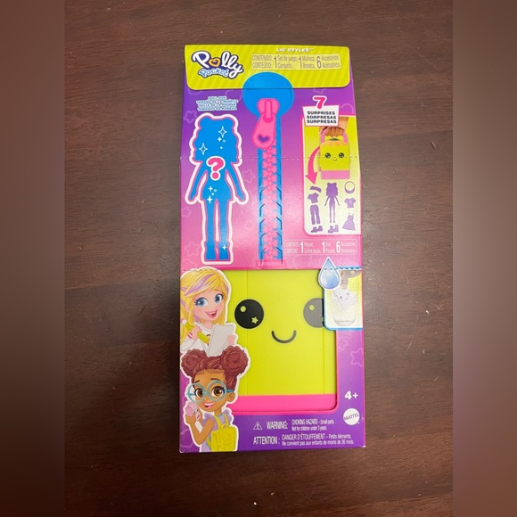 Polly Pocket Dolls & Playset, Lil’ Styles Travel Toy Collection with 3-inch Doll - Picture 5 of 12